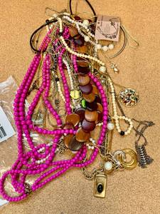 25 Necklaces Jewelry MIX All Styles And Ages