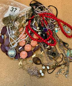 25 Necklaces Jewelry MIX All Styles And Ages