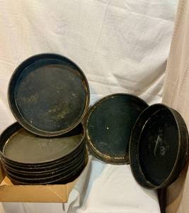 Deep Dish Pizza Pans 10 pans 15 across & 2 deep
