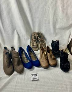 Womens Shoes SZ 9