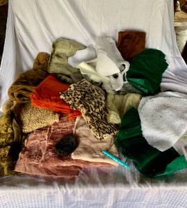 Box Faux Fur Pieces