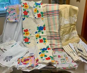 3 VTG Tablecloths, Dish Towels