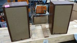 2 Advent garage speakers