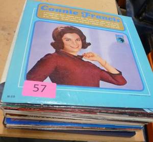 30 vinyl records old Country Western in good condition