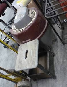 Bissell WetDry Vac and step stool
