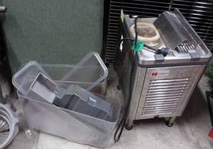 Crathco cold beverage dispenser model CS-2E1D-16