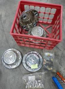 4 Dodge Ram hub covers, and bolts