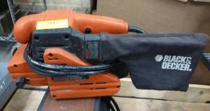 Black and Decker 3 inch belt sander (works)