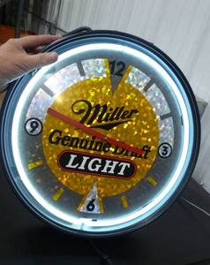 Miller Lite clock - lights up