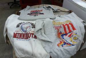3 Twins sweatshirts two are XL, one  2XL