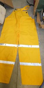SIX Mens 2XL rain suits Yellow