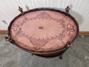 lot 32 image: Antique Edwardian Inlay Parlor Table