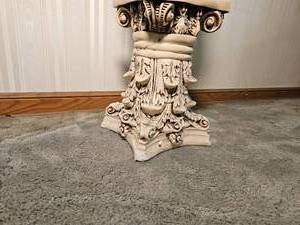 lot 104 image: Oriental Planter & Stand