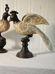 lot 143 image: Whimsical Dcor Quail Figures