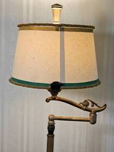 lot 69 image: Vintage 40s Swingarm Floorlamp