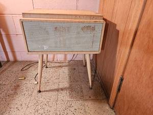 lot 161 image: MCM Console Stereo not tested