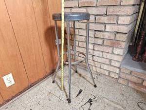lot 169 image: Resin Bartenders Stool