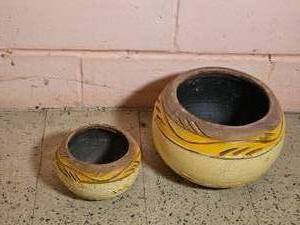 lot 153 image: Mexican Red Clay Planter Set