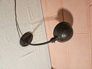 lot 157 image: Industrial Vintage Desk Lamp