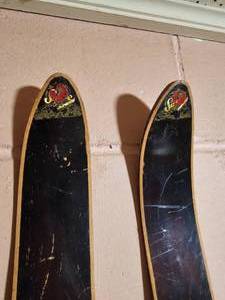lot 175 image: Vintage Stratco Wooden Skis