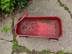 lot 158 image: Retro Radio Flyer Red Wagon