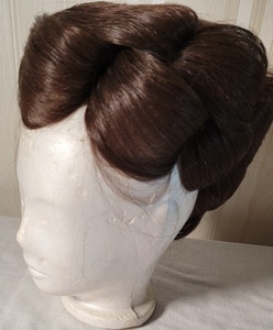 lot 130 image: 100% Human Hair Brunette Wig with Wig Box