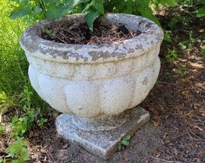 lot 49 image: Concrete Fluted Urn Garden Planter