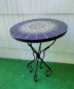 lot 54 image: Charming Tile Topped Round Side Table