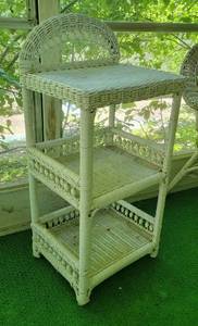 lot 82 image: White Wicker Two Shelf Open Cabinet Table