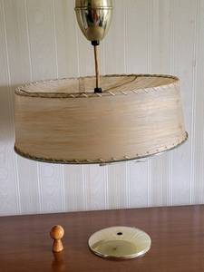 lot 58 image: Vintage Extension Light Ceiling Fixture