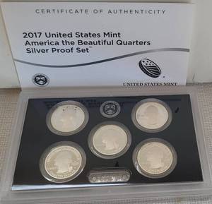 lot 63 image: 2017 United States Mint America The Beautiful Quarters Silver Proof Set