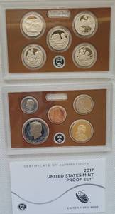 lot 62 image: 2017 United State Mint Proof Set