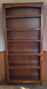 lot 153 image: Laminate Bookcase with Adjustable Shelves