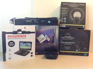 lot 15 image: Five (5) Item Lot of Electronics DVD, TV, Atennas, Alarm Clock Most New in Box