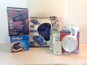 lot 18 image: Six Piece Electronics Lot Shark, Hair Dryer etc
