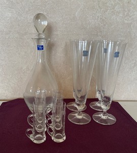 lot 14 image: Studio Nova (Poland) Decanter, etched glass, Schott Crystal lot