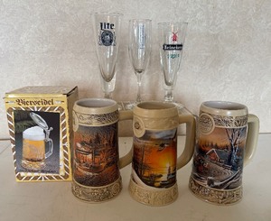 lot 58 image: Beer Stein Lot Terry Redlin, Miller Beer misc