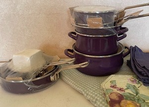 lot 154 image: New Vitrex Made in Spain Purple Kitchen Pots and Pans