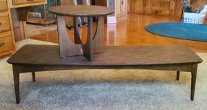 lot 5 image: Mid Century MCM Style Coffee and End Table