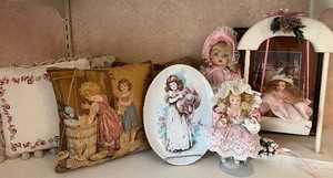lot 197 image: Vintage Doll, Pillows and Picture