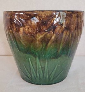 lot 43 image: Robinson Ransbottom Planter