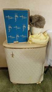 lot 199 image: Vintage Hawkeye Hamper and Wig Lot