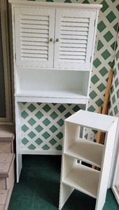 lot 213 image: Over the Toliet Shelf and closet shelf