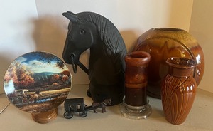 lot 161 image: Cast Iron Horse 13 and Terry Redlin Plate
