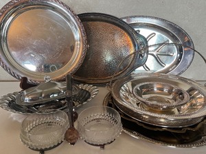 lot 180 image: Silverplate Lot