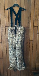 lot 278 image: Cabelas Insulated Bib Overals