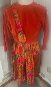 lot 302 image: Vintage Womens Clothing Lot 14 pieces