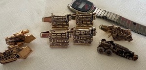 lot 346 image: Vintage Cuff Links and Tie Clips CAT Caterpillar Equipment