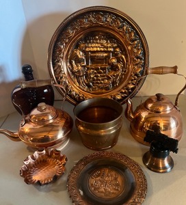 lot 164 image: Copper Teapots and Misc. Copper
