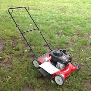 lot 81 image: Yard Machines 20 Mower